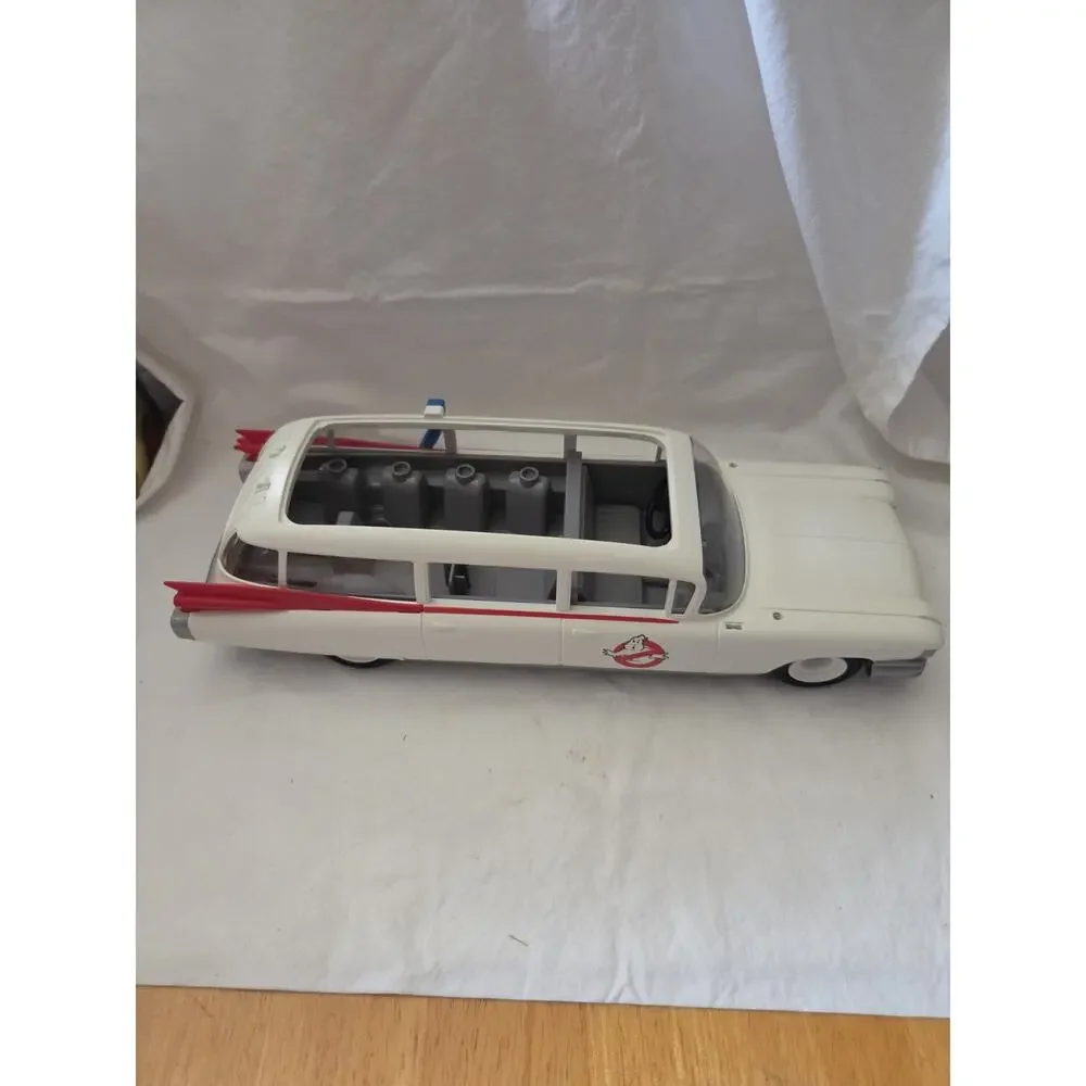 2017 Playmobil Ghostbuster Ecto Car Incomplete